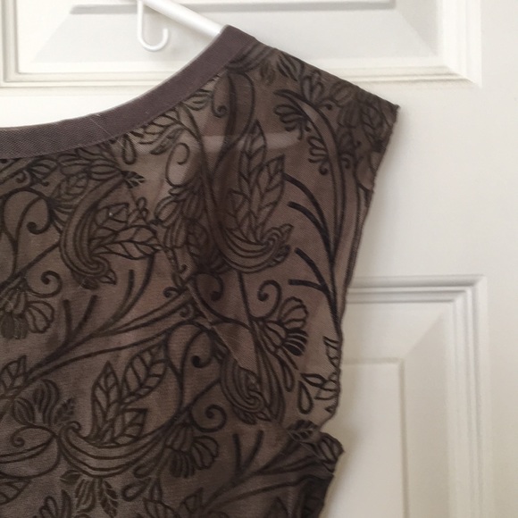 DKNY brown lace top size S (fits like a M) - Picture 8 of 11